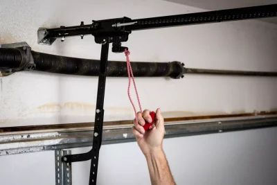 Manually-Opening-Garage-Door